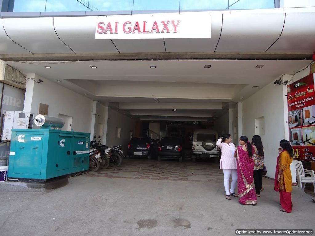 Hotel Sai Galaxy Inn Shirdi Exterior foto